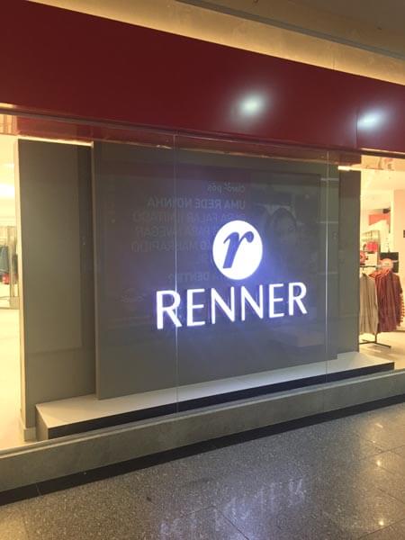 Foto do trabalho realizado pela Irma9 Ambientes Planejados para as Lojas Renner